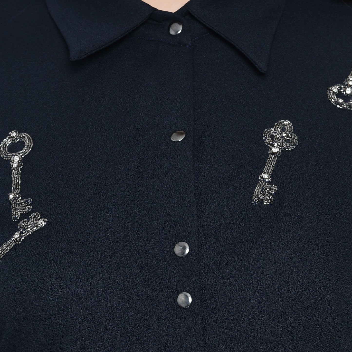 Navy noir